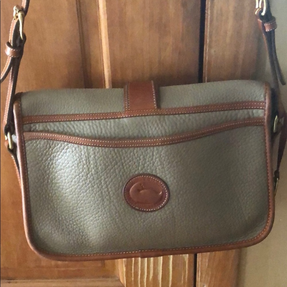 Dooney & Bourke vintage crossbody handbag